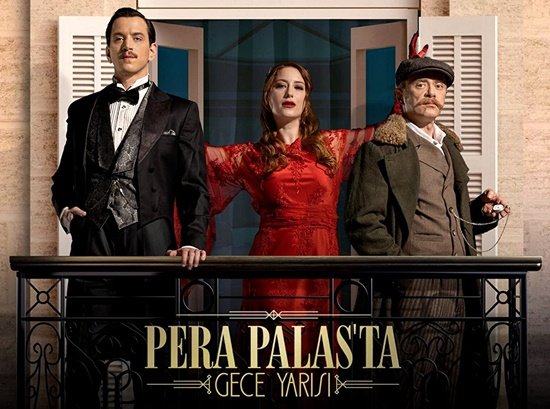 Pera Palas'ta Gece Yarısı